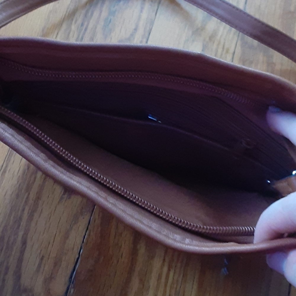 Purse - Picture 3 of 3